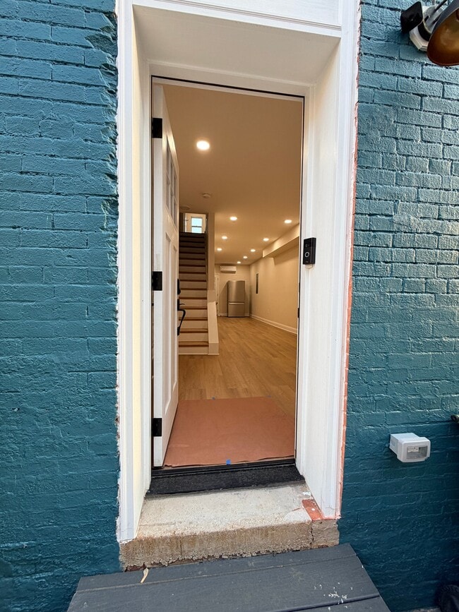 Photo - 853 Reinhardt St