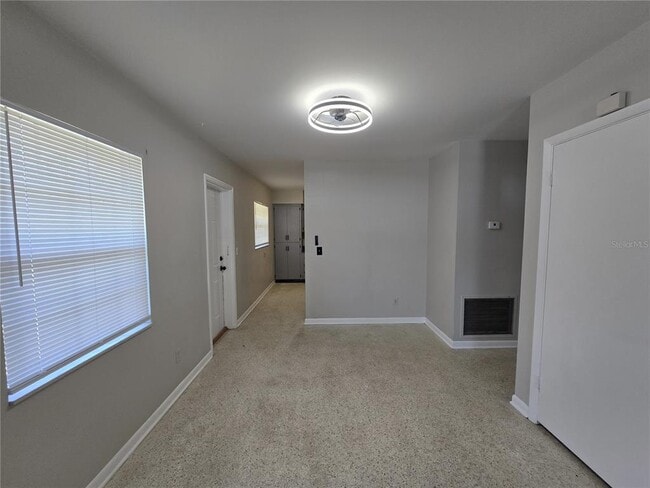 Photo - 215 Clemons Rd