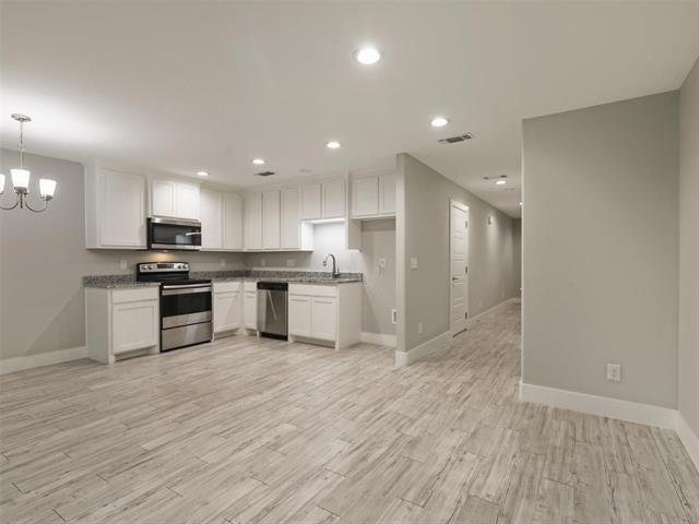 Photo - 722 W Walker St