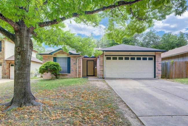 Building Photo - 911 Isernia Dr