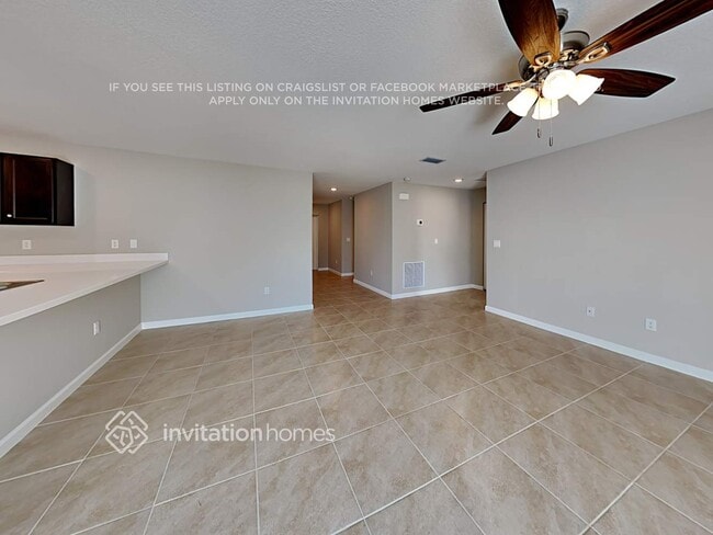 Photo - 792 SW Babbit Dr