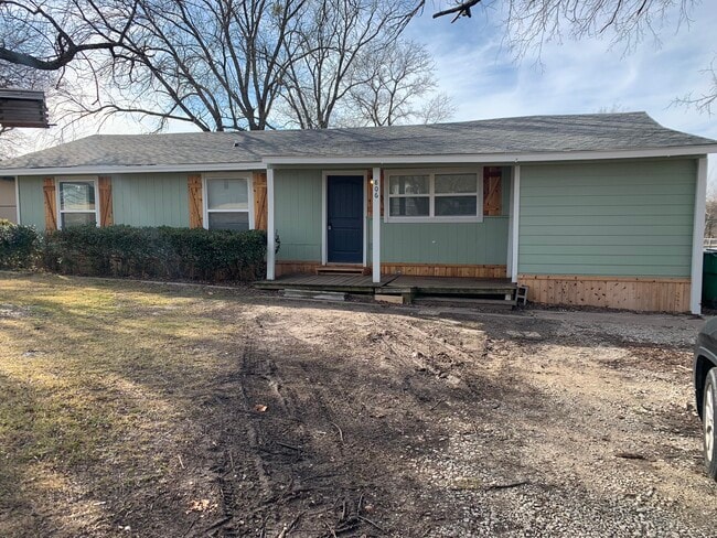 Photo - 806 Edmondson St