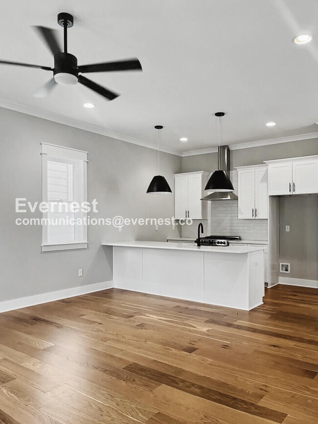 Photo - 121 Lucile St