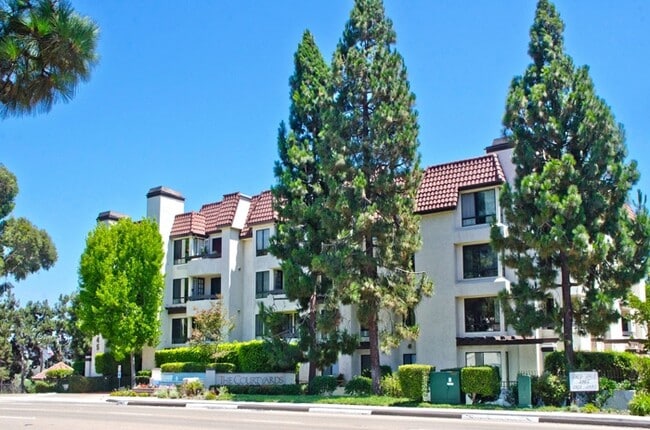 Building Photo - 5875 Friars Rd