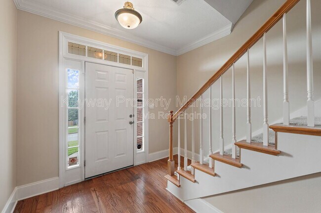 Photo - 4890 Somerset Dr