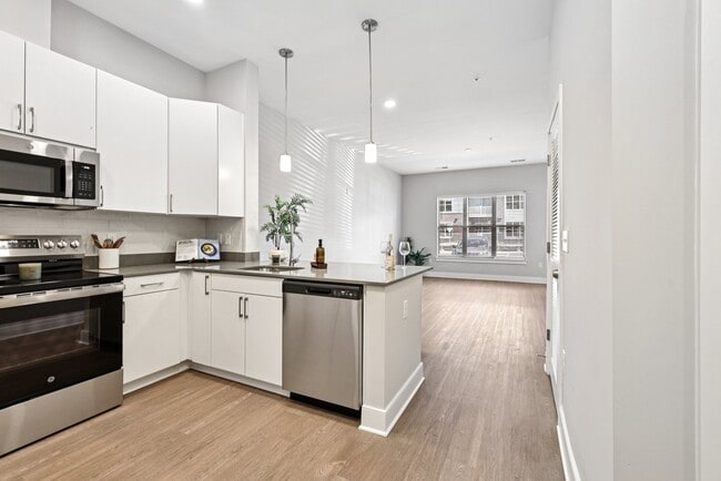Building Photo - Elms Shady Grove Rental