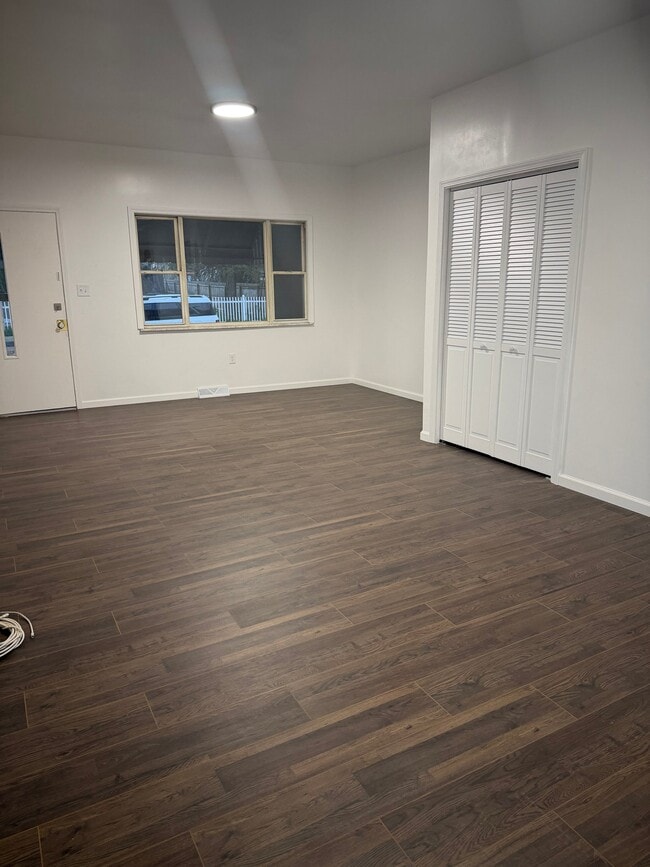 Photo - 1131 Knox St