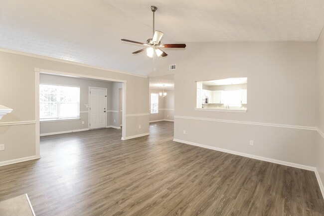 Photo - 1386 Tullifenney Ct SW