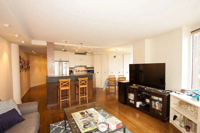 Photo - 275 Greenwich St Unit 13M