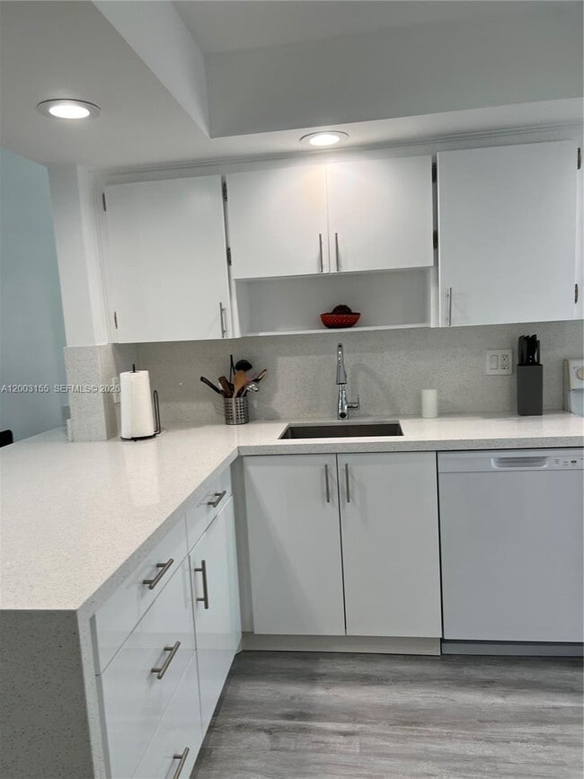 Photo - 240 Galen Dr Unit 302