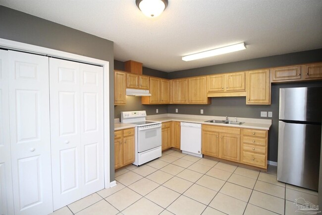 Photo - 7161 Pine Blossom Rd