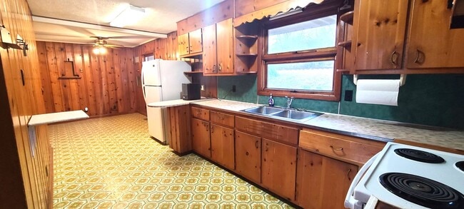 Photo - Single family brick home with full unfinis...
