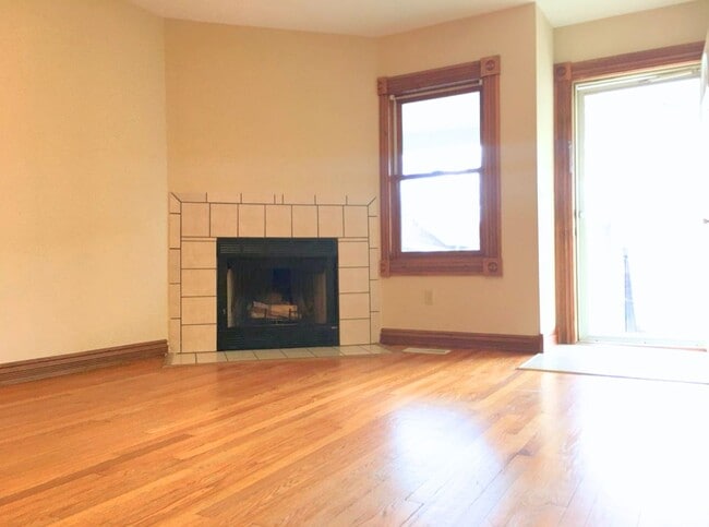 Photo - 460 E Lincoln Ave Unit MKE-460-Lower