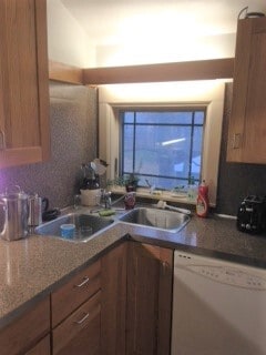 Photo - 105 Worth St