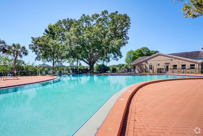 Building Photo - Park at Lake Magdalene Apartments and Town...