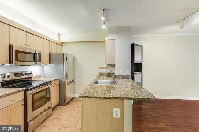 Photo - 616 E St NW Unit 601