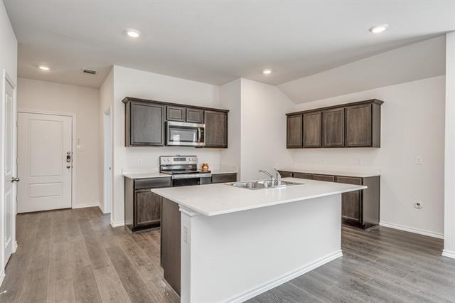 Photo - 2125 Croton Ave