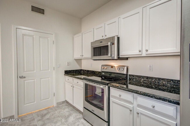 11260 N 92nd St Unit 1115