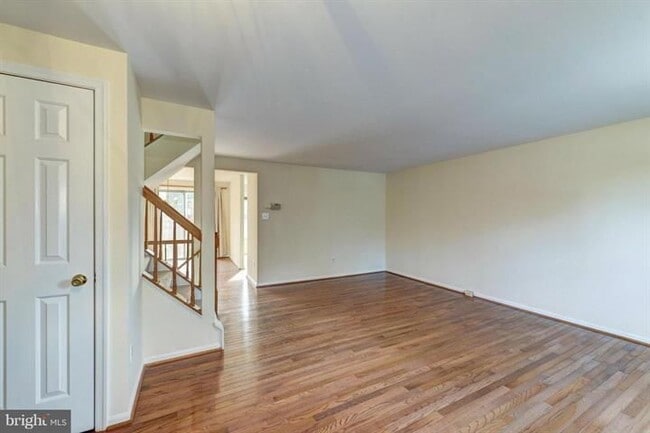 Photo - 9031 Lee Hwy