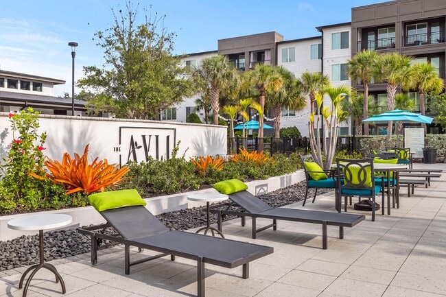 AVLI AT CROSSTOWN CENTER APARTMENTS