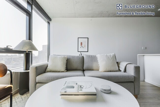 Photo - 225 N Elizabeth St Unit FL10-ID1101