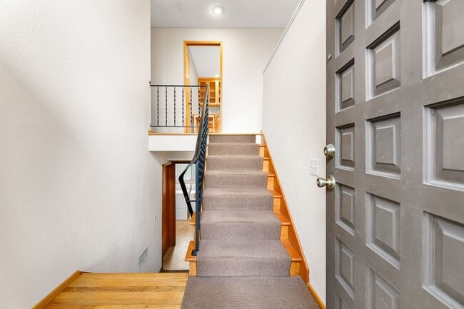 Photo - Steilacoom Split Entry