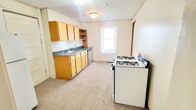 Photo - 5 Bedroom/ 2.5 Bathroom Big House -Near WV...