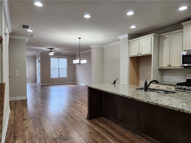 Photo - 1323 Faircrest Wy