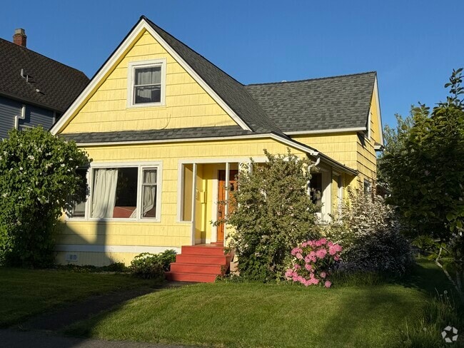 Building Photo - 2123 Park St Unit Columbia Neighborhood 4BR/2BA Rental