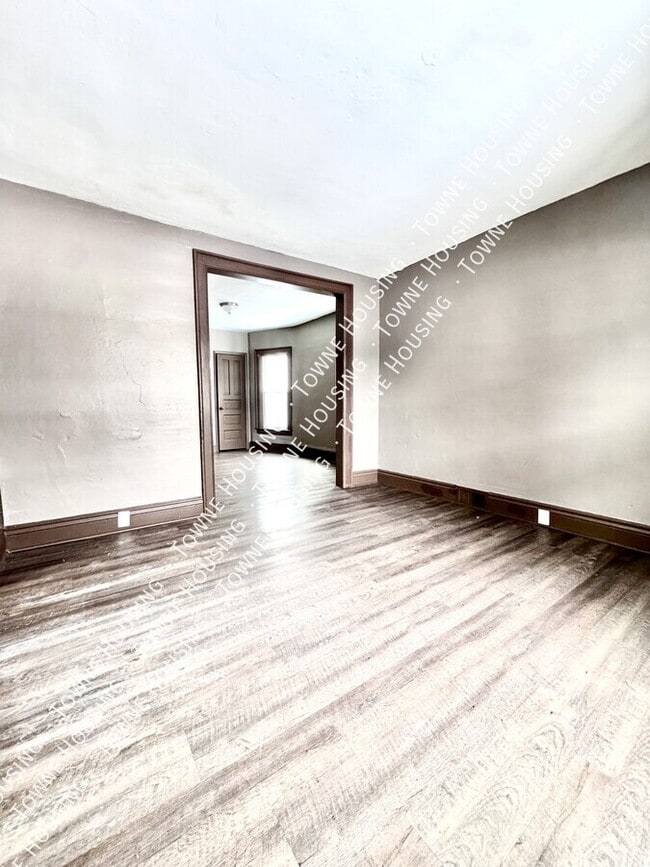 Photo - 10 Parkview Ave Unit 2