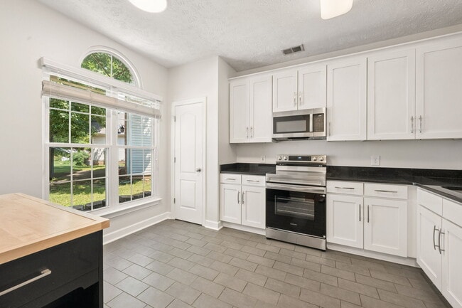 Photo - 2741 Rosedale Pl
