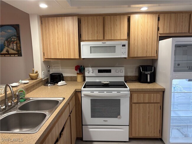 Photo - 8383 Charter Club Cir Unit 4