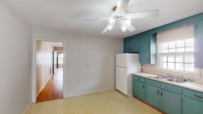 Photo - 1902 Shelby Ave Unit B