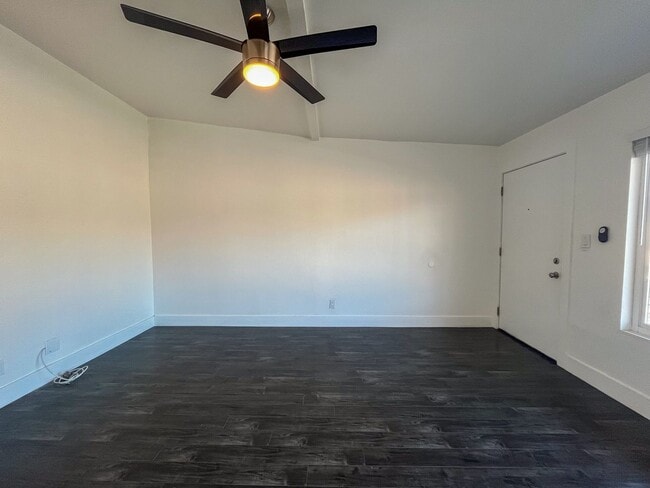 Photo - 14715 Chadron Ave