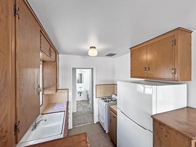Photo - 1B 1BA Condo in University Heights w/ Rese... Unit 4652