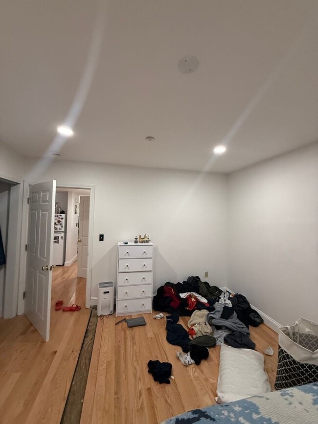 Photo - NO FEE!   Brighton 1 bed with CENTRAL AIR and PARKING available 8/1