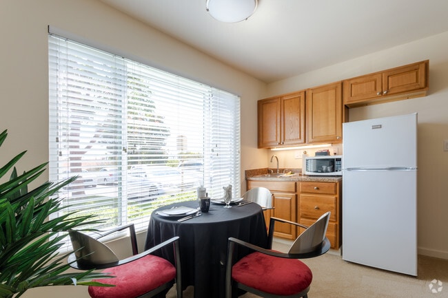 0BR, 1BA - The Sandpiper - Seacrest Village Retirement Communities