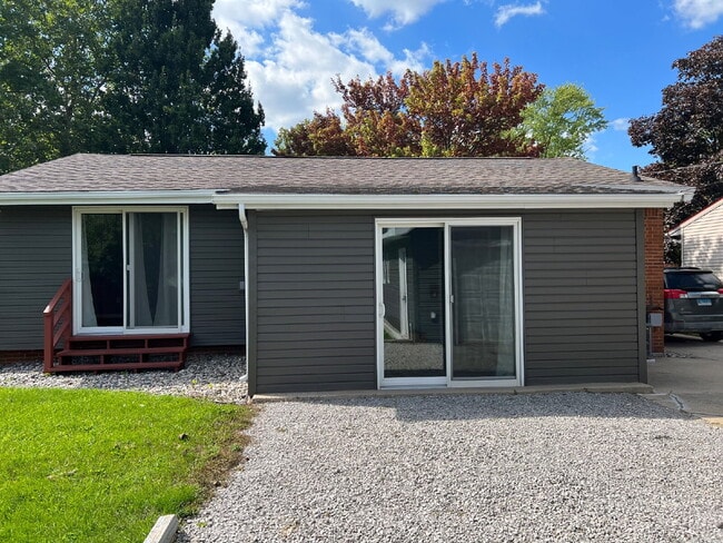 Photo - Charming 3-Bed Home - $2000/ month