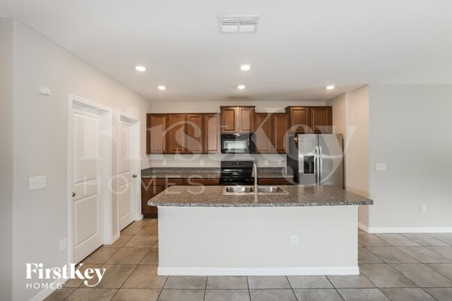 Photo - 10228 Cool Waterlily Ave