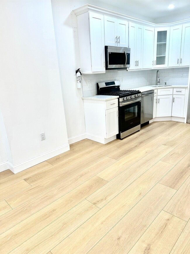 Photo - 282 North St Unit 2