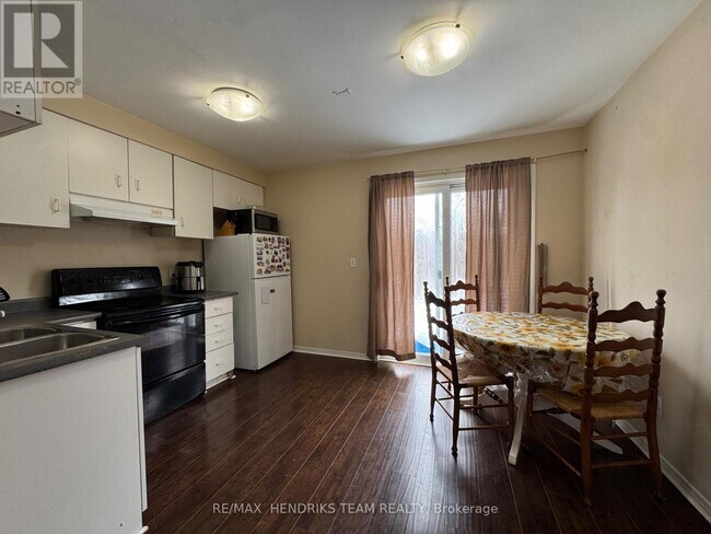 Photo - 308 Oakdale Ave