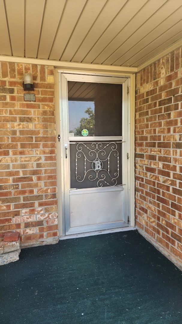 Photo - 3 Bed 1 Bath 1 Car Garage in the Leonhardt... Casa