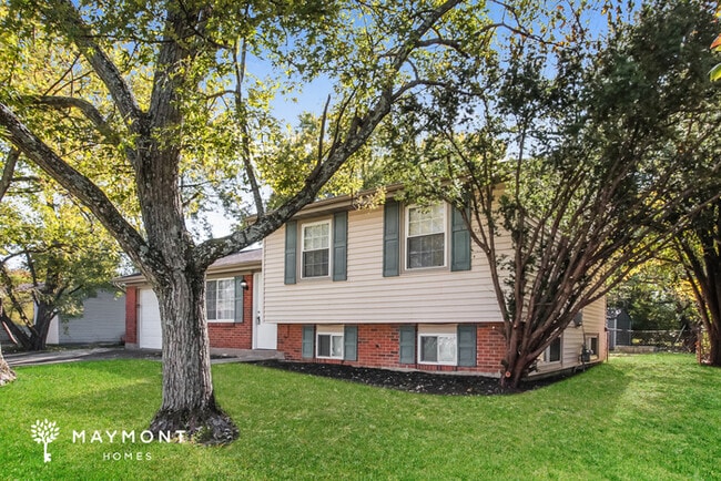 Photo - 1711 W Kemper Rd