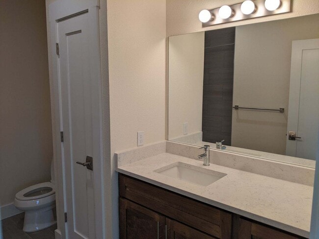 Photo - Vineyard Crossing Apartments