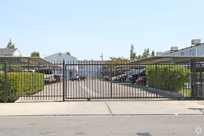 Photo - Quail Ridge Apartments