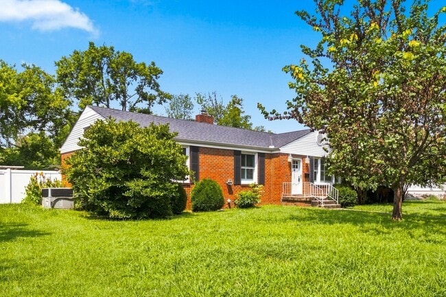 Photo - 122 Hammond Ave