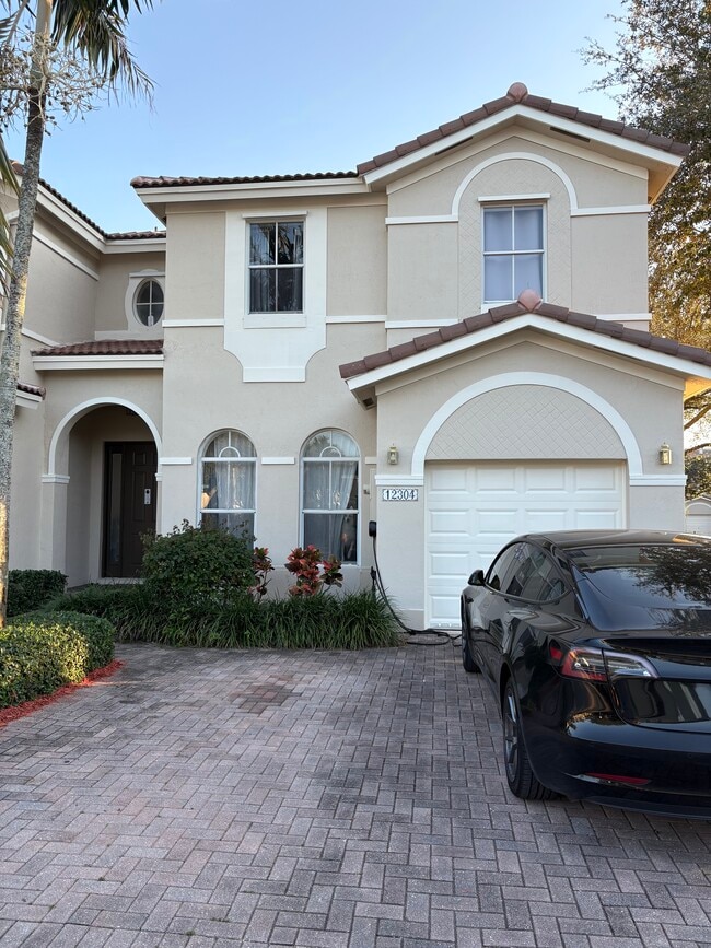 Building Photo - 12304 SW 122nd St