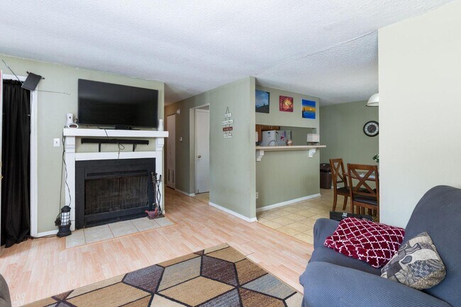 2501 Grandview Cir