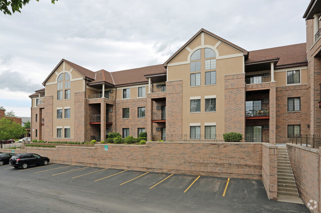 Outdoor Parking Lot - The Overlook Apartments