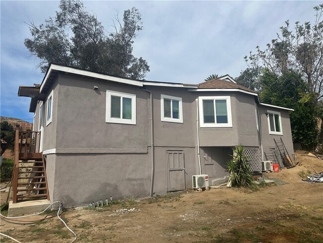 Photo - 5778 La Sierra Ave